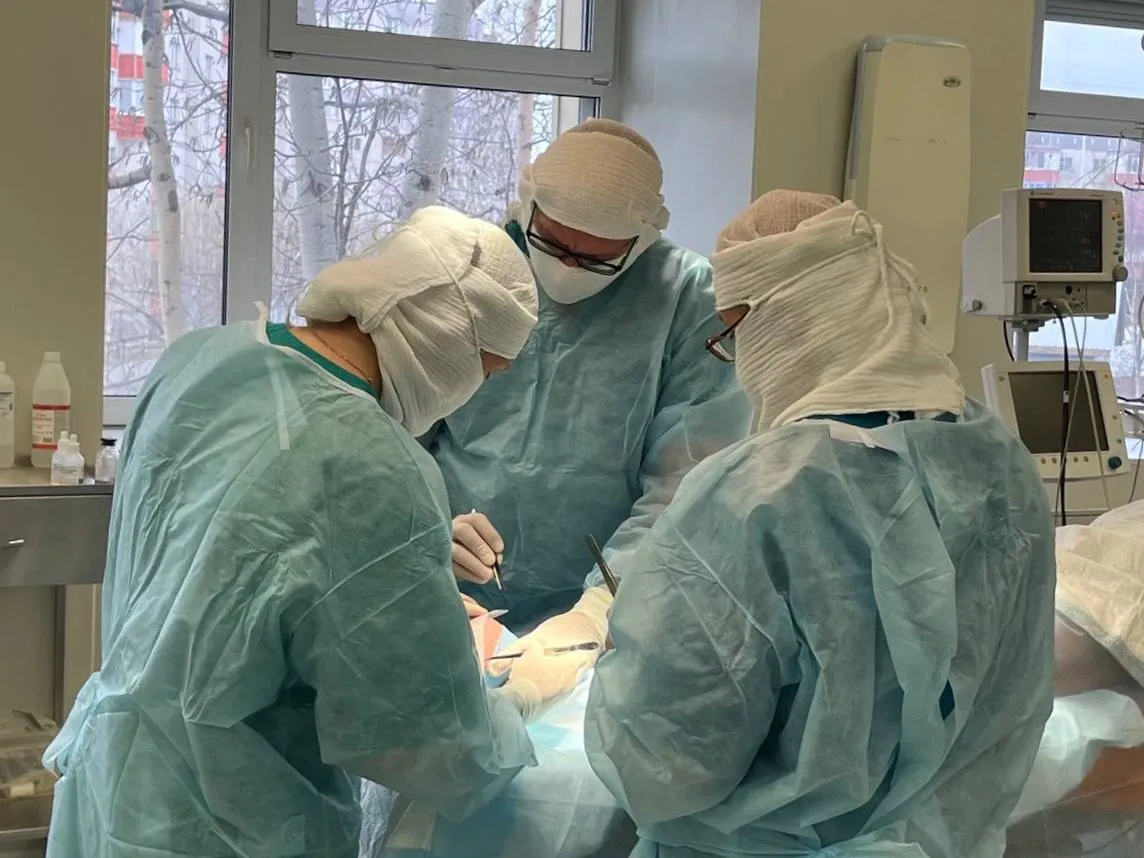 В Сургуте врачи спасли супругов, которые серьезно пострадали на пожаре 