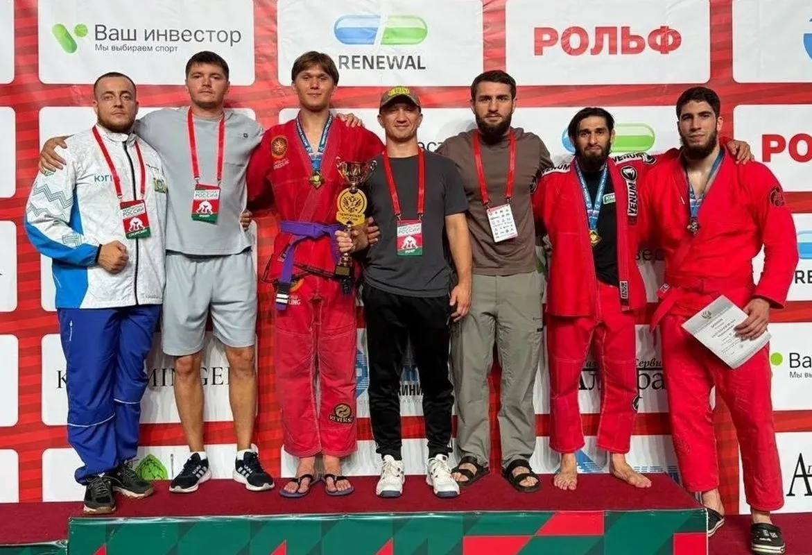 Сургутянин Арсений Ермаков стал чемпионом России по грэпплингу