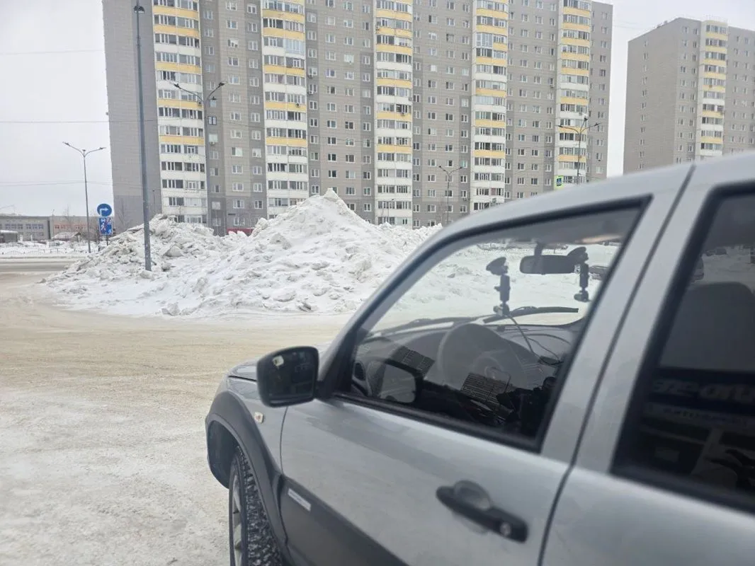 Сургутский «Дозор» оштрафовал нарушителей на 190 тысяч рублей за неубранный снег