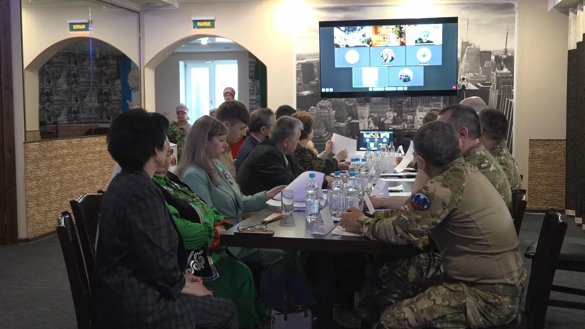Патриотизм и преемственность поколений: башкиры Югры провели тематический круглый стол