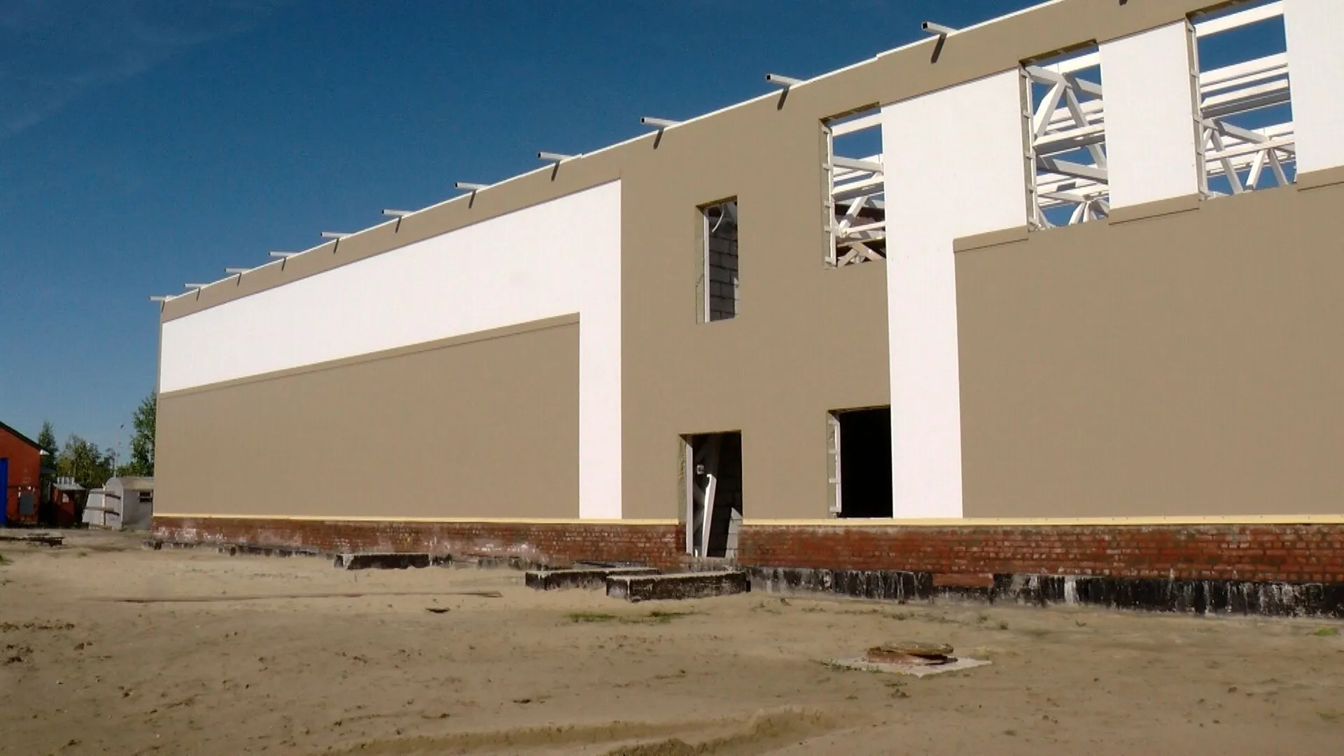 В Сургуте достроят административный корпус на стадионе «Спортивное ядро»