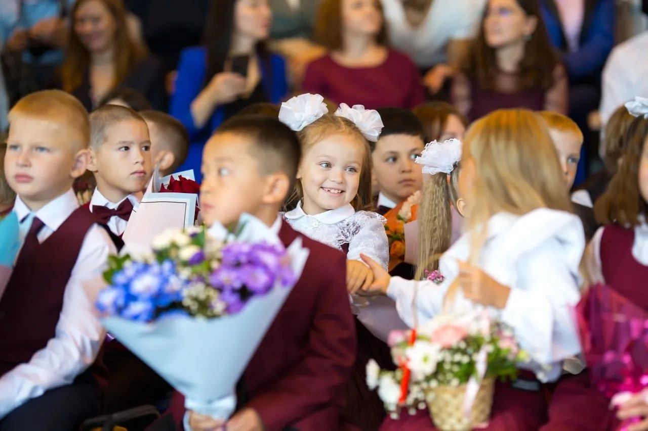 Школы Сургута начнут принимать заявления в 1 класс 30 марта