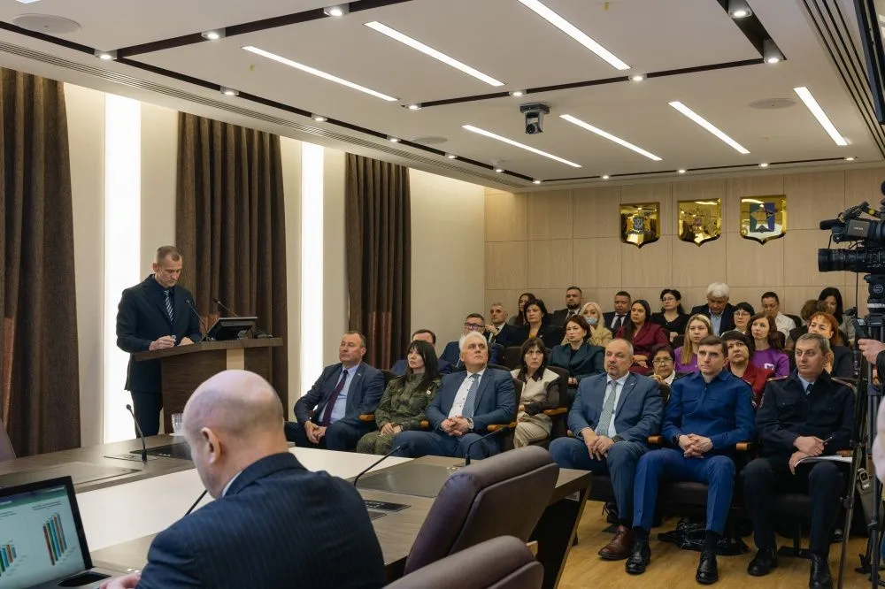 Бюджет — солидный, планы — громадные: каким был отчет главы Сургутского района