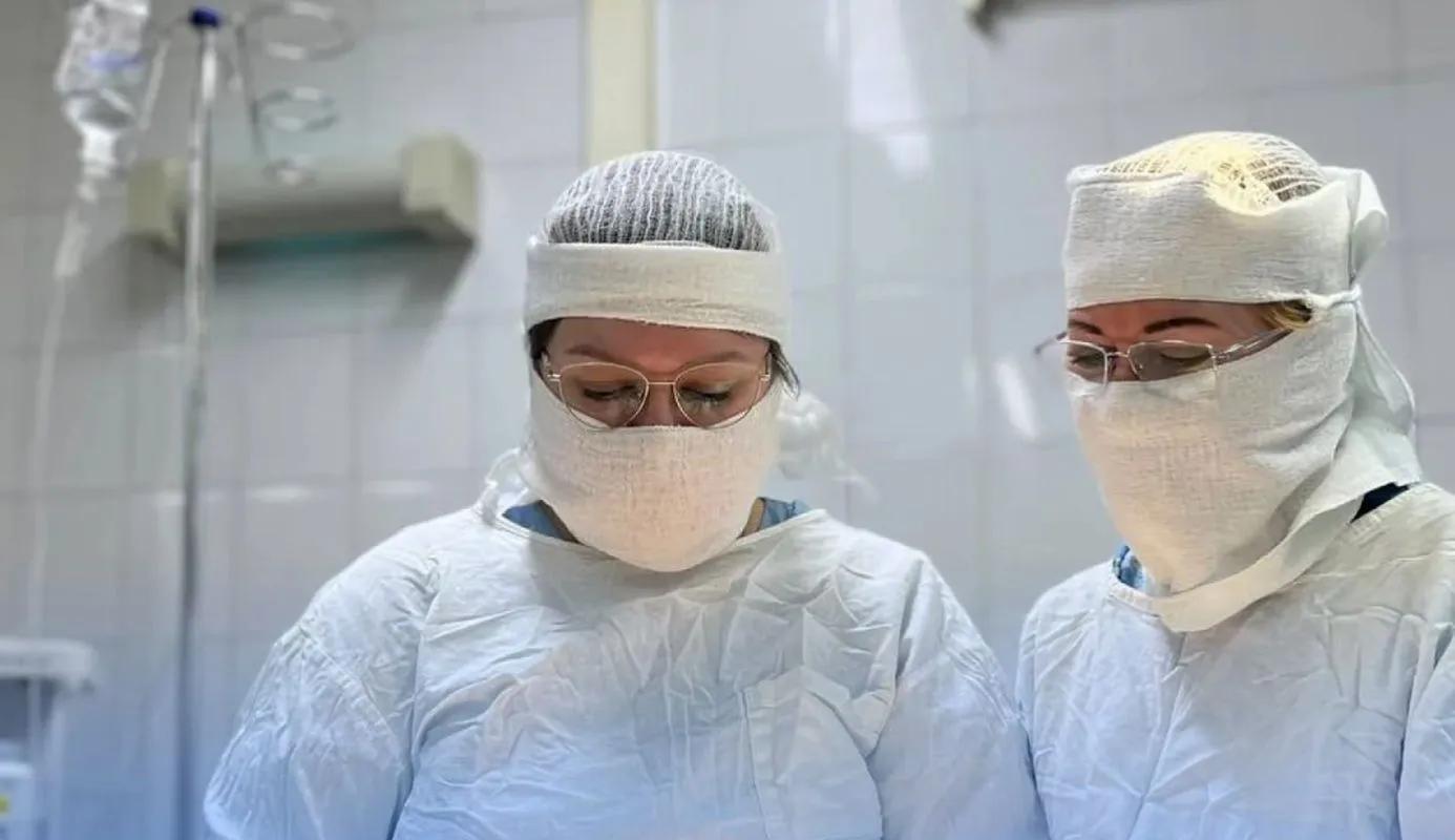 В Сургуте врачи спасли здоровье пациентки со сложной кистой яичника