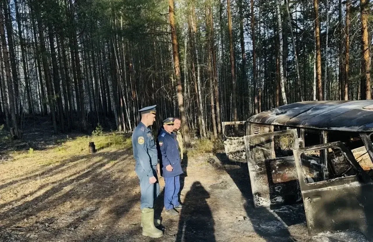 В ХМАО трое рыбаков сгорели в машине