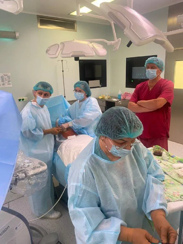 В Сургуте врачи выполнили внутриутробное переливание крови, чтобы спасти ребенка при резус-конфликте