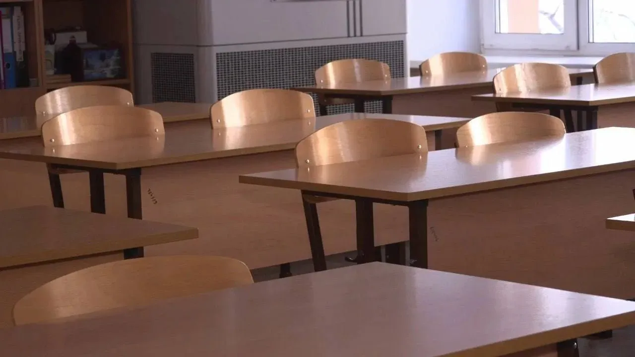 В Югре родители школьников могут оставить ребёнка дома в случае беспилотной опасности