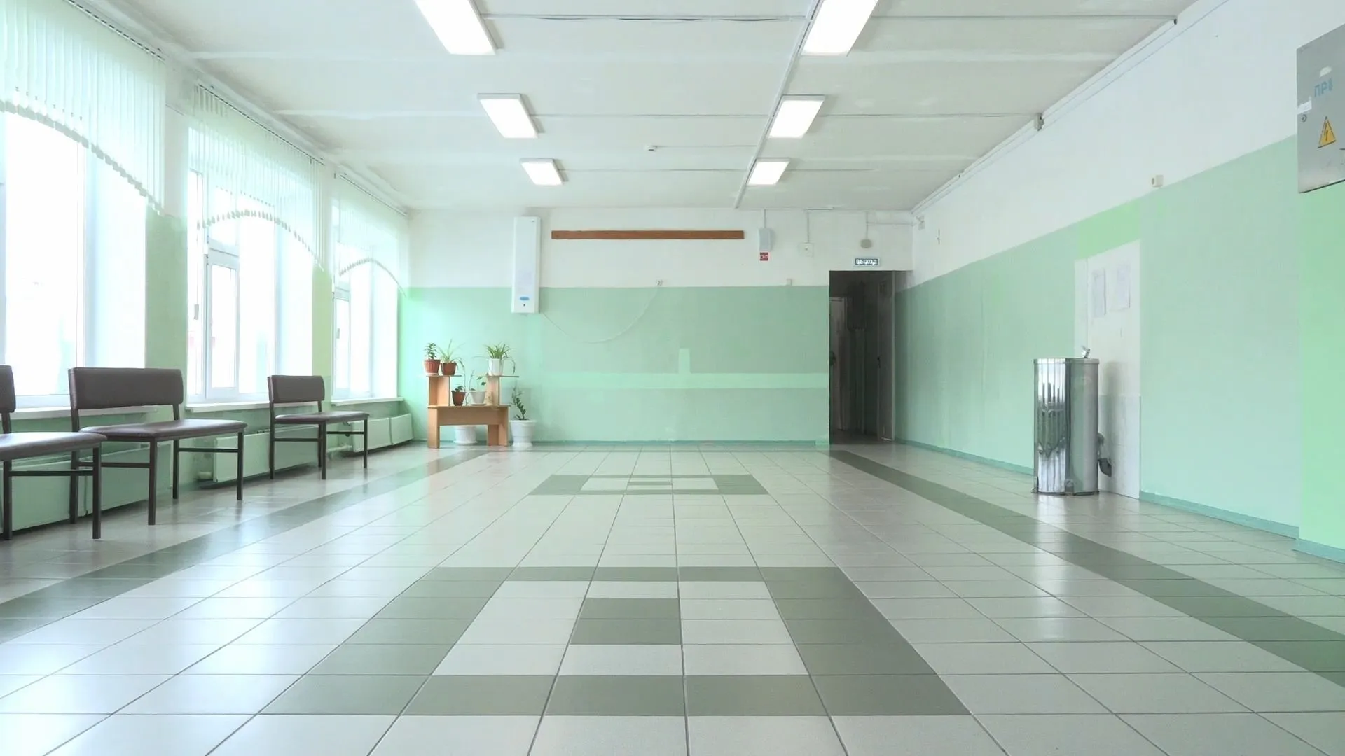 В Сургуте продолжаются плановые проверки детских садов и школ