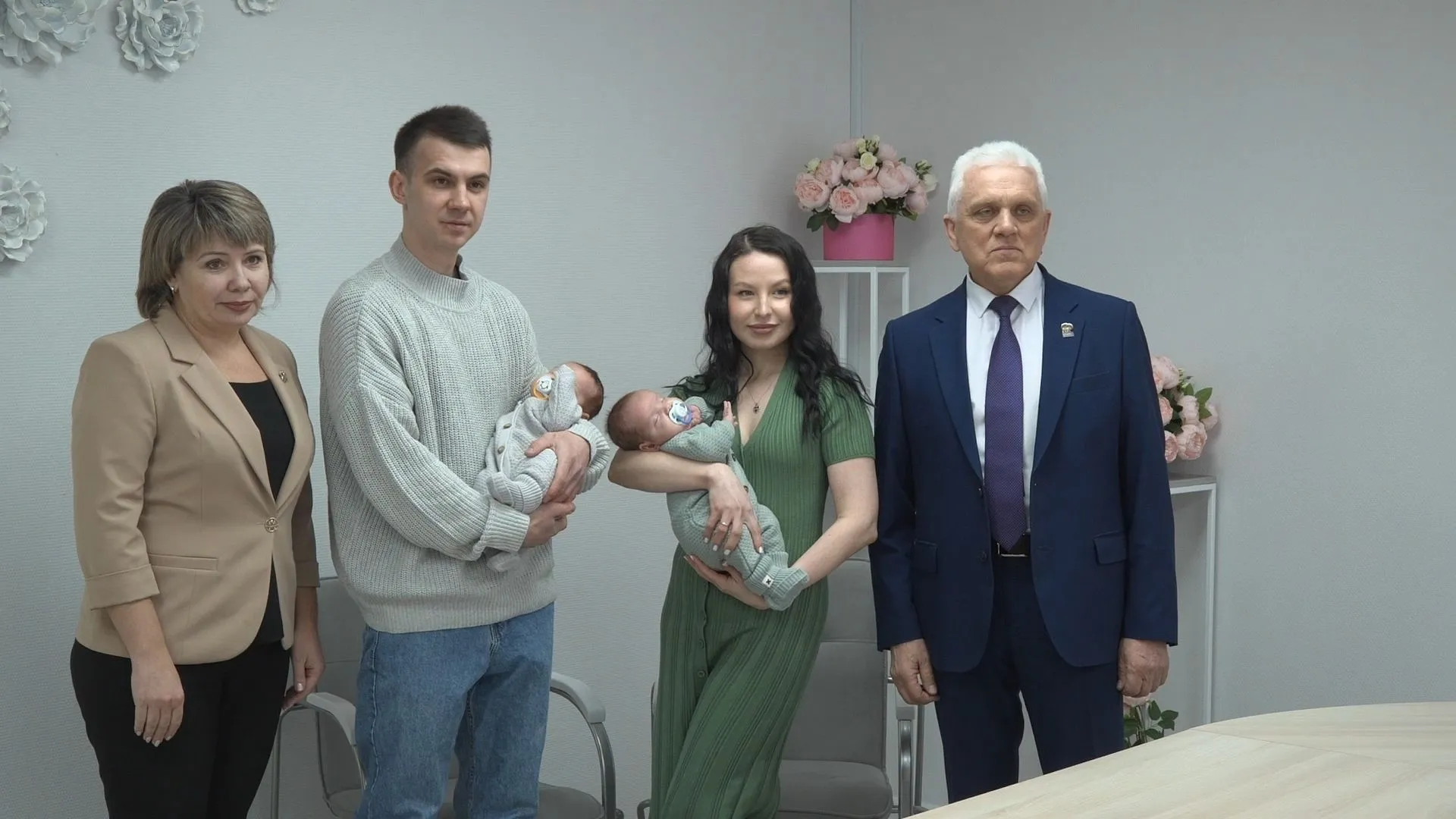 В Сургутском районе торжественно дали имена первой двойне 2026 года