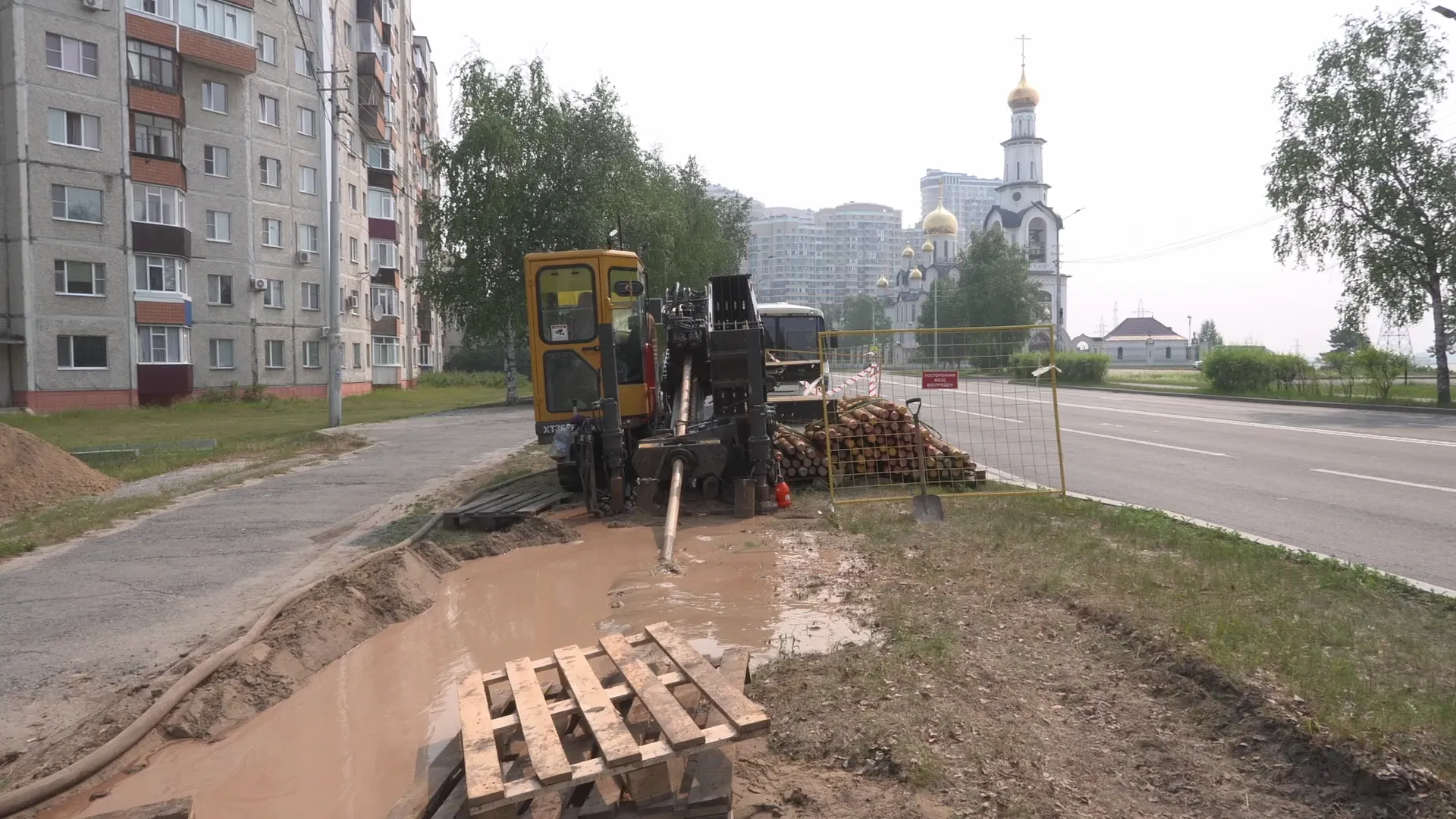 В восточном районе Сургута строят новый магистральный водовод