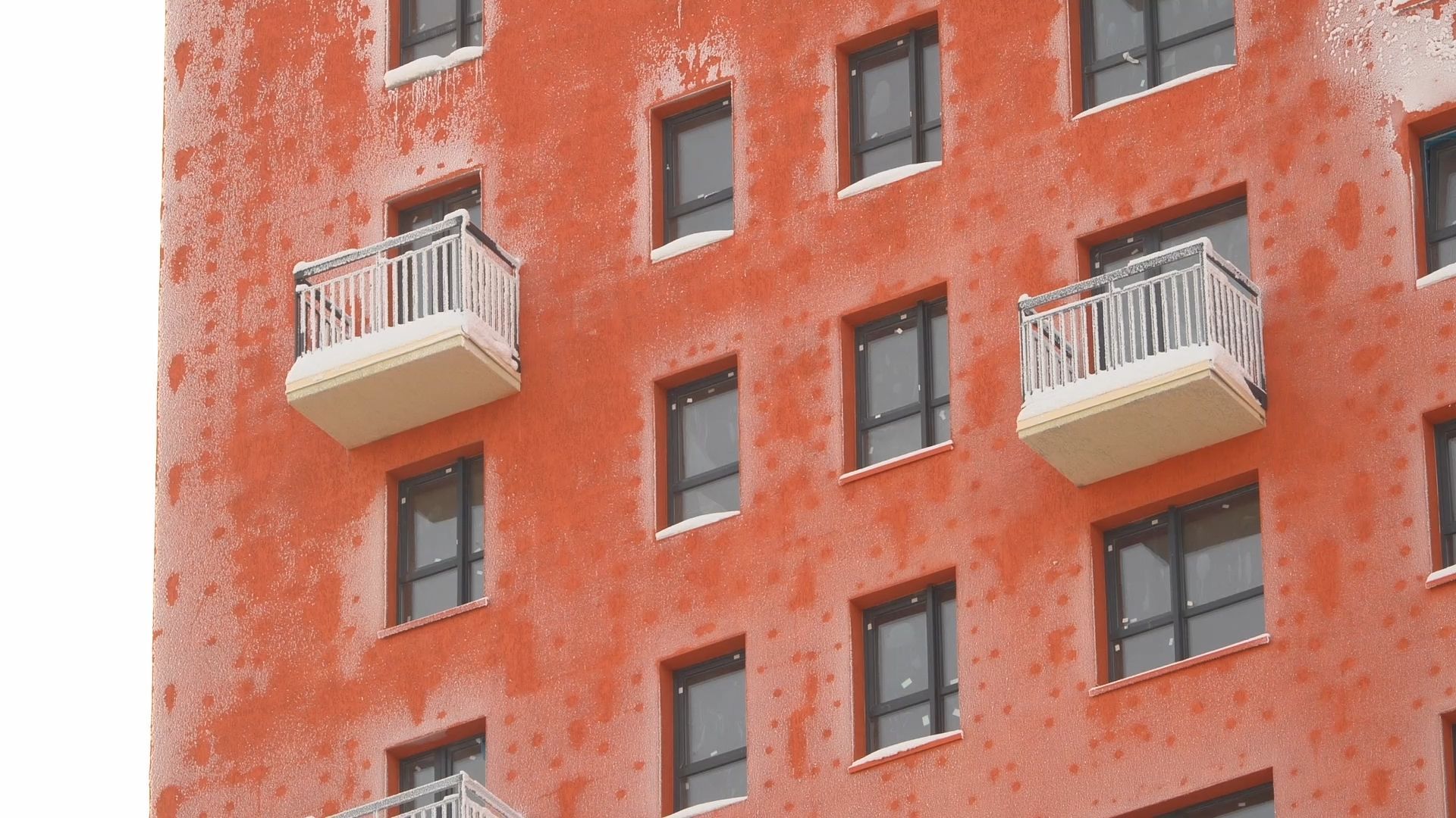 Радость была преждевременной: с какими проблемами столкнулись дольщики ЖК «Столица» в Сургуте