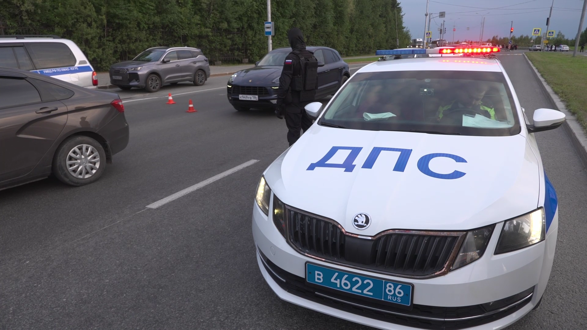 В Сургуте проверили более 370 автомобилей в ходе рейда Госавтоинспекции