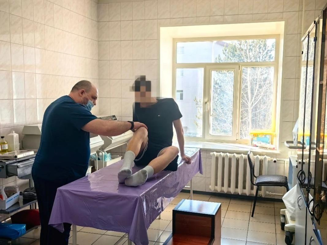 Хирурги Сургута разработали собственную систему, чтобы спасти ногу подростку 