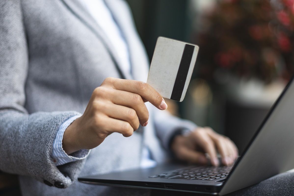 В Югре опубликован график выплат пособий и пенсий в апреле 