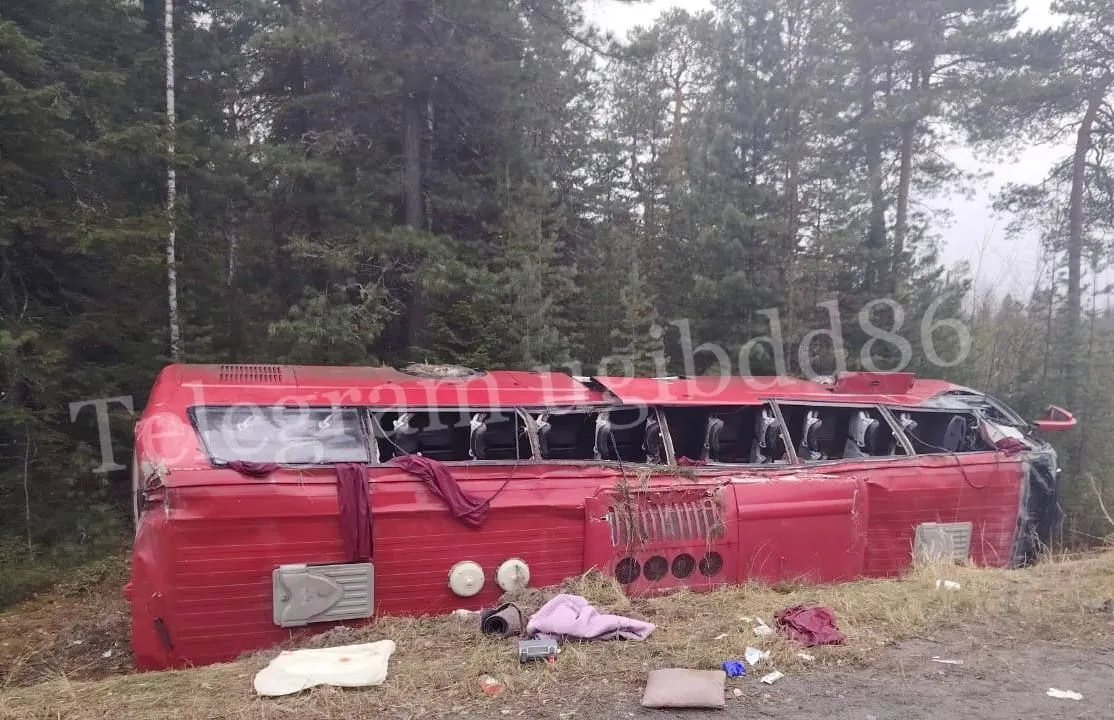 Перевозчик выплатит миллион рублей пассажиру автобуса, попавшему в ДТП на трассе в ХМАО