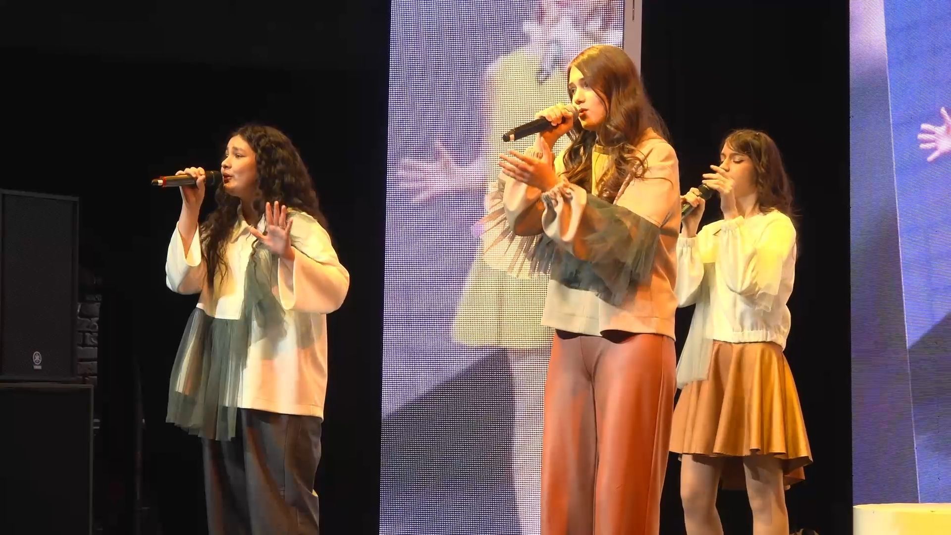 В Сургуте вокальному ансамблю ГКЦ исполнилось 15 лет