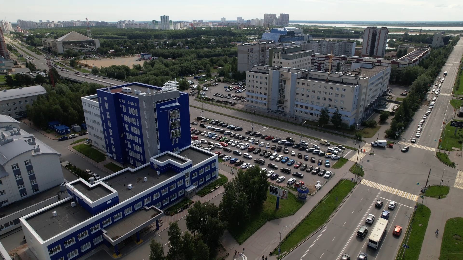 Стоянку у медучреждений Сургута могут ограничить по времени