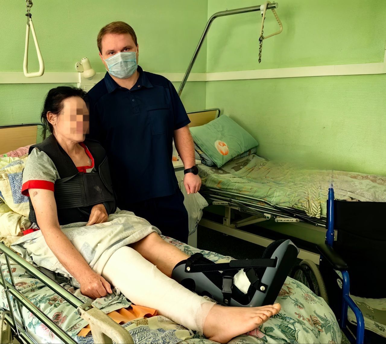 Врачи Сургута спасли от инвалидности женщину-вахтовика, попавшую в ДТП