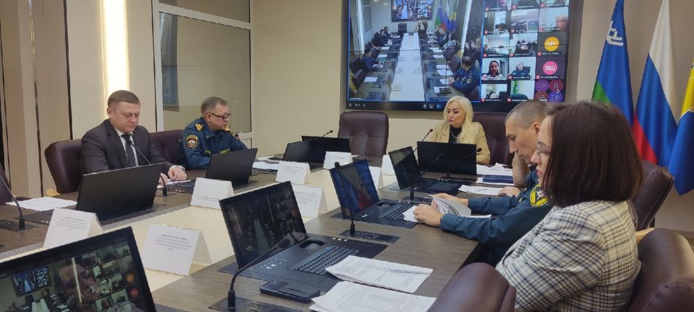 В пяти населенных пунктах Сургутского района введут особый противопожарный режим