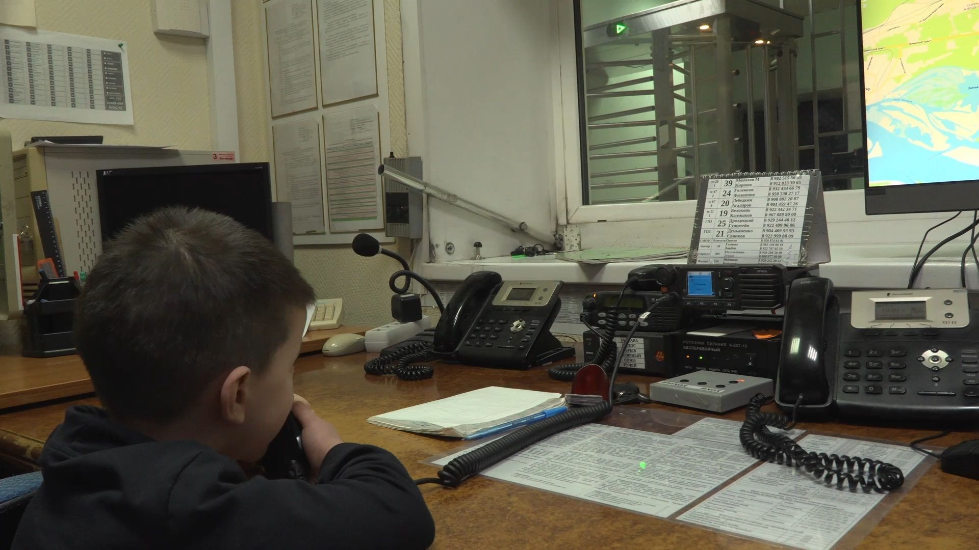 Сургутские росгвардейцы исполнили мечту шестилетнего мальчика