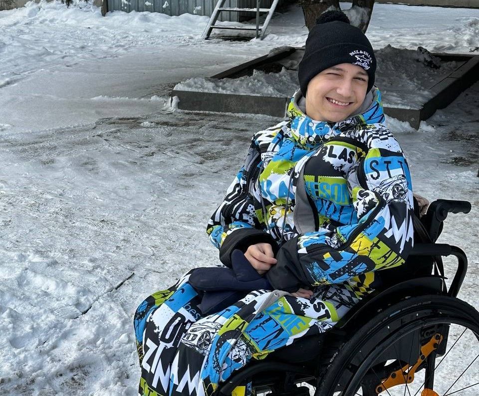 Все неравнодушные могут помочь юному сургутянину научиться ходить