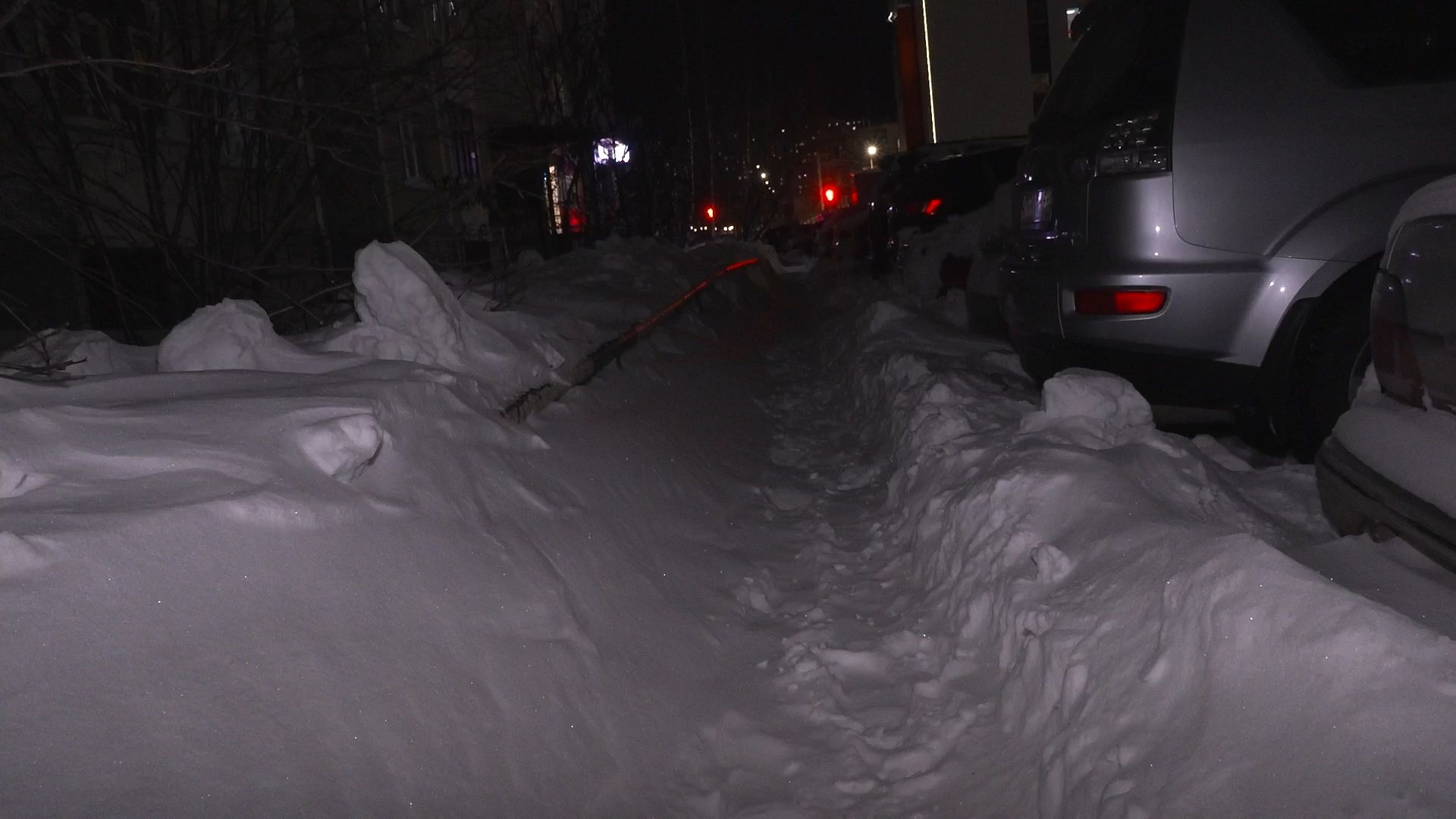 Сургутяне жалуются на работу УК «Запад»