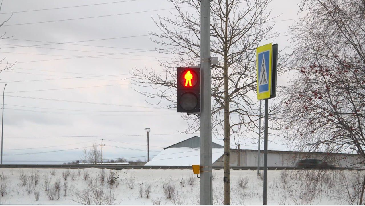 В Сургуте установили 17 новых светофоров