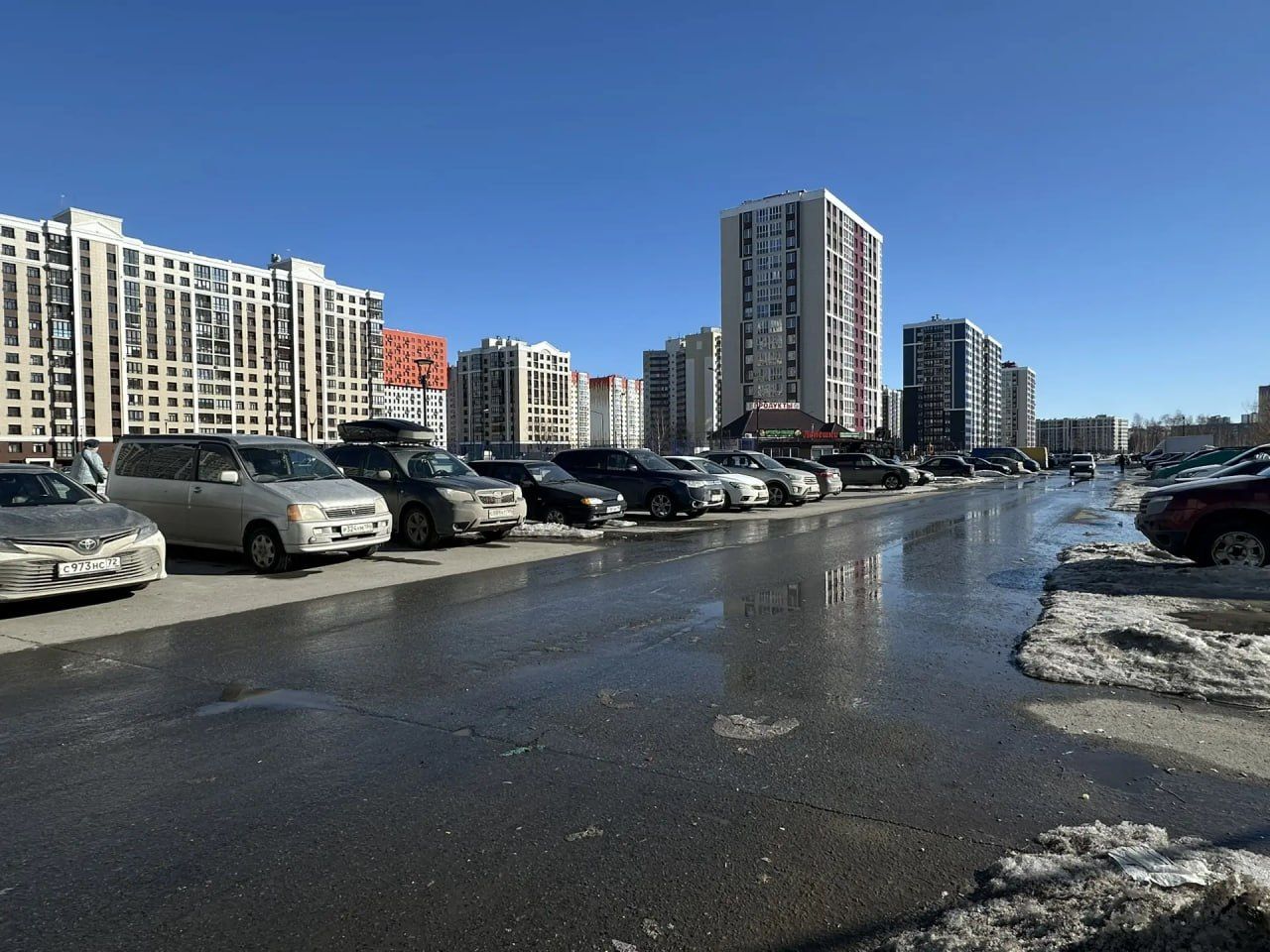 В Сургуте расчистили проезд, на состояние которого жаловались горожане 